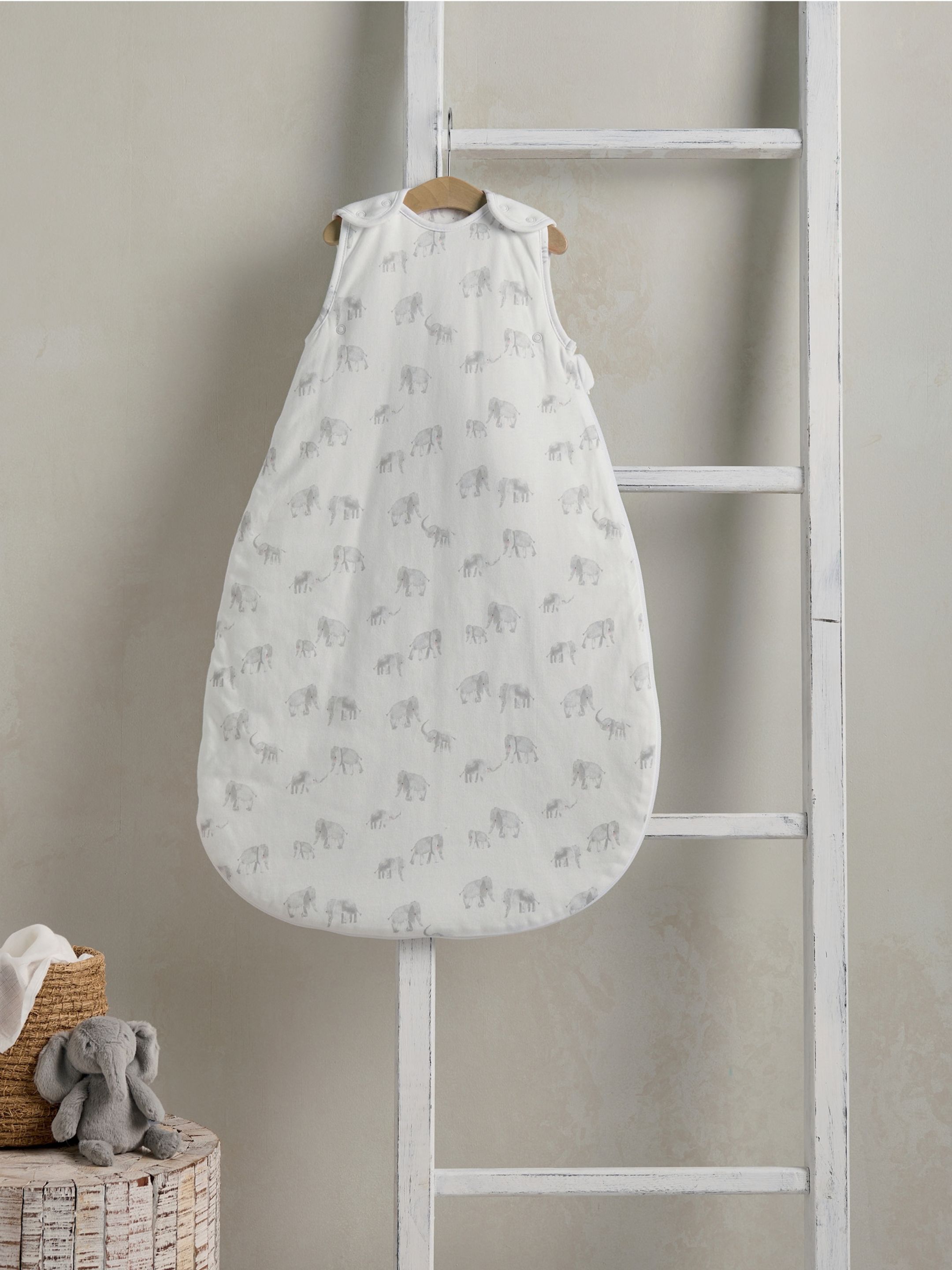 Sleep Gift Set - Elephant Dreampod with Seed Muslin Blanket & Archie Elephant Soft Toy image number 6