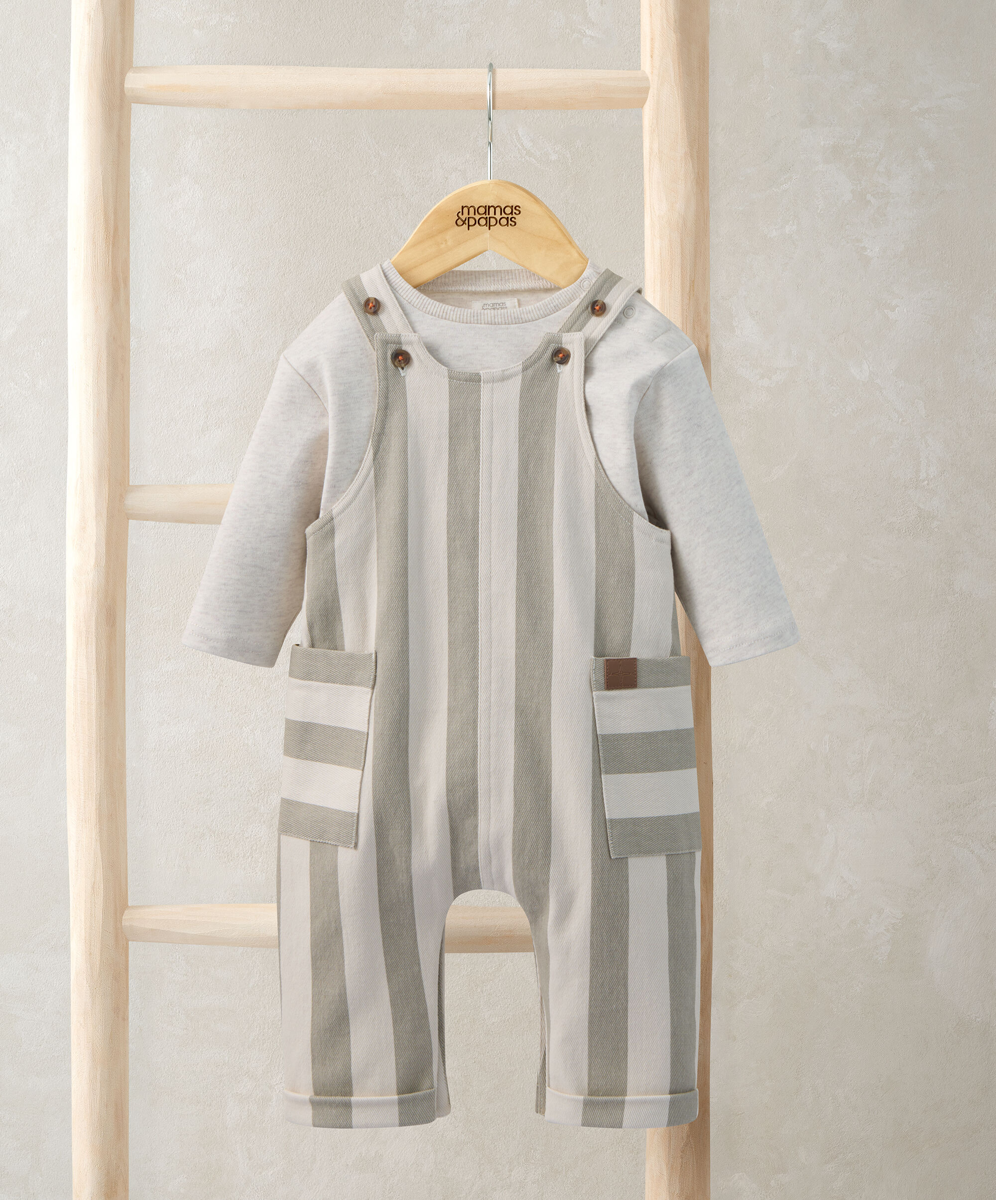 طقم دنغري مخطط وبلوزة مضلعة، قطعتين