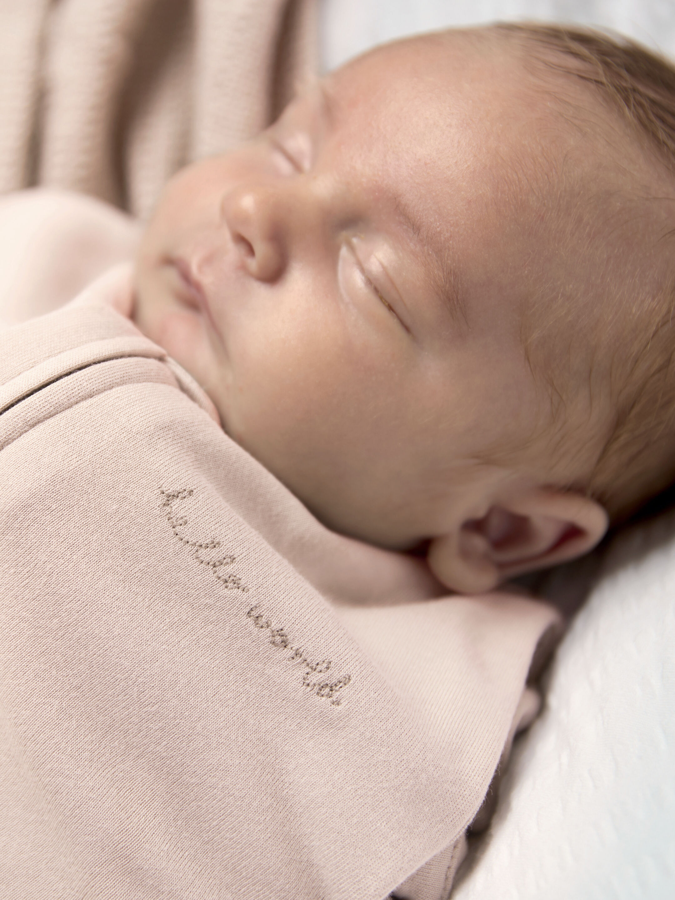 كيس نوم للرضع بمعدل دفء 1.0 ولون وردي image number 4