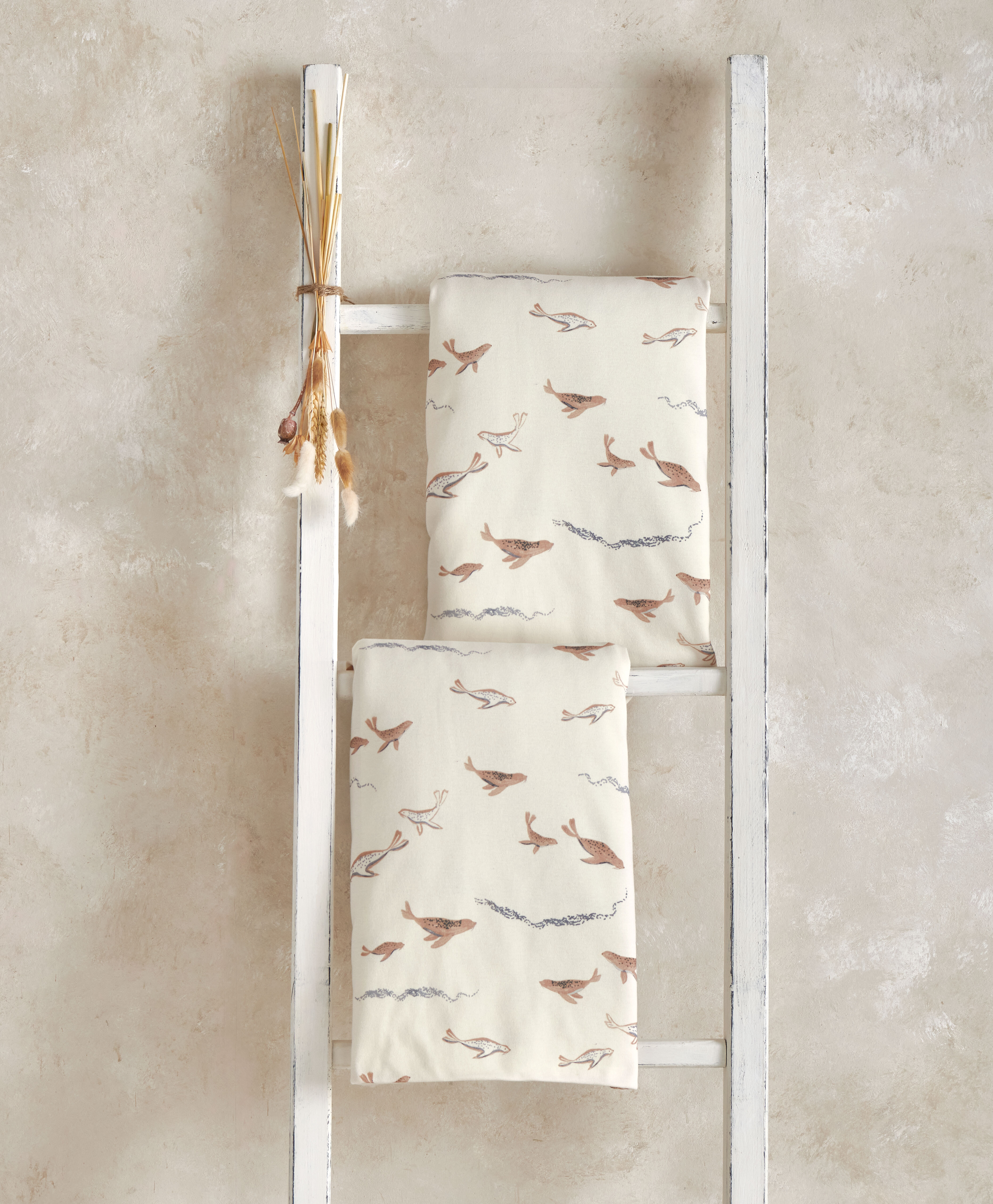 طقم شرشف سرير/مهد بحواف مطاطية - سيلز، قطعتان