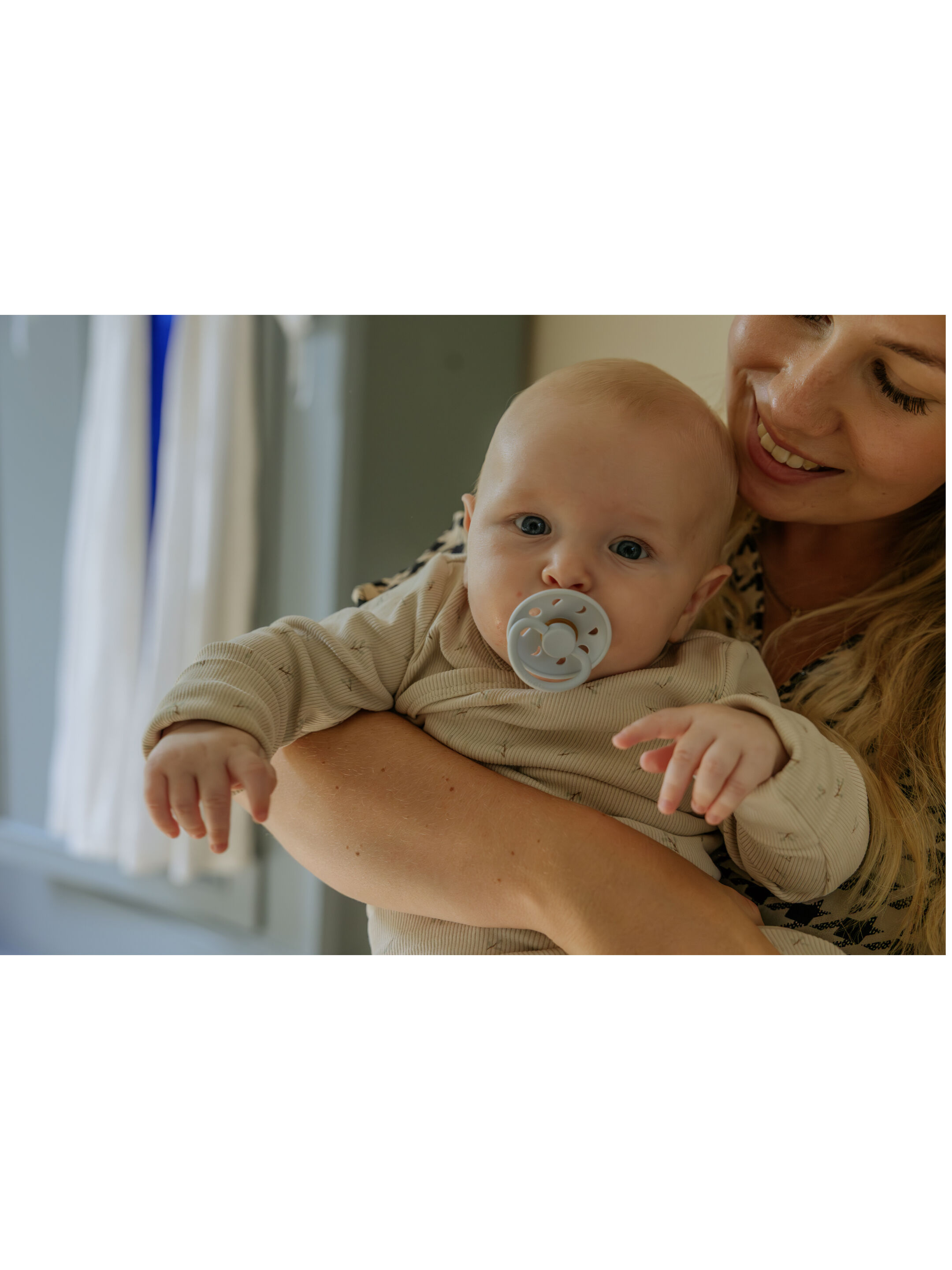 مجموعة لهايات أطفال فريغ سيليكون بفتحات بتصميم أطوار القمر - مقاس 2 (للأعمار 6-18 شهراً) - قطعتين (ستون بلو نايت / كريم نايت) image number 6
