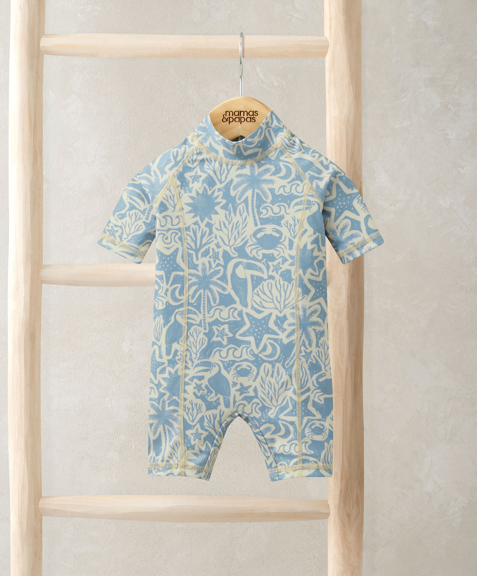 بدلة سباحة بنقشة طائر التوكّان