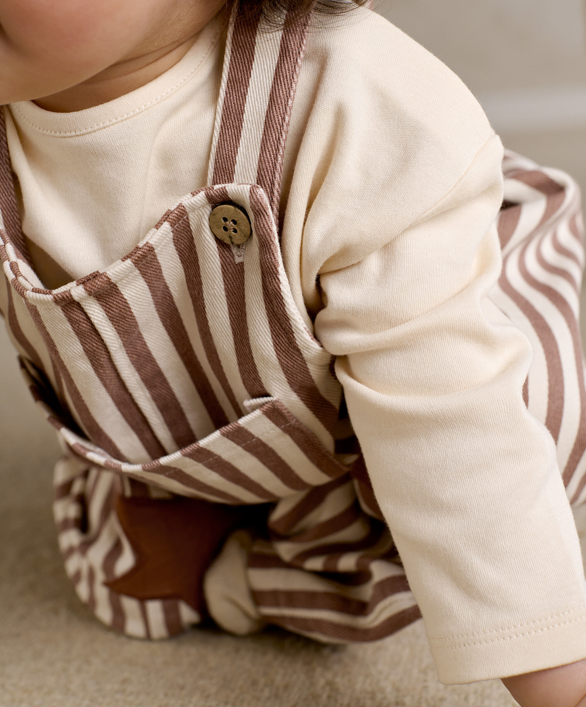 2pc Stripe Dungaree Set image number 3