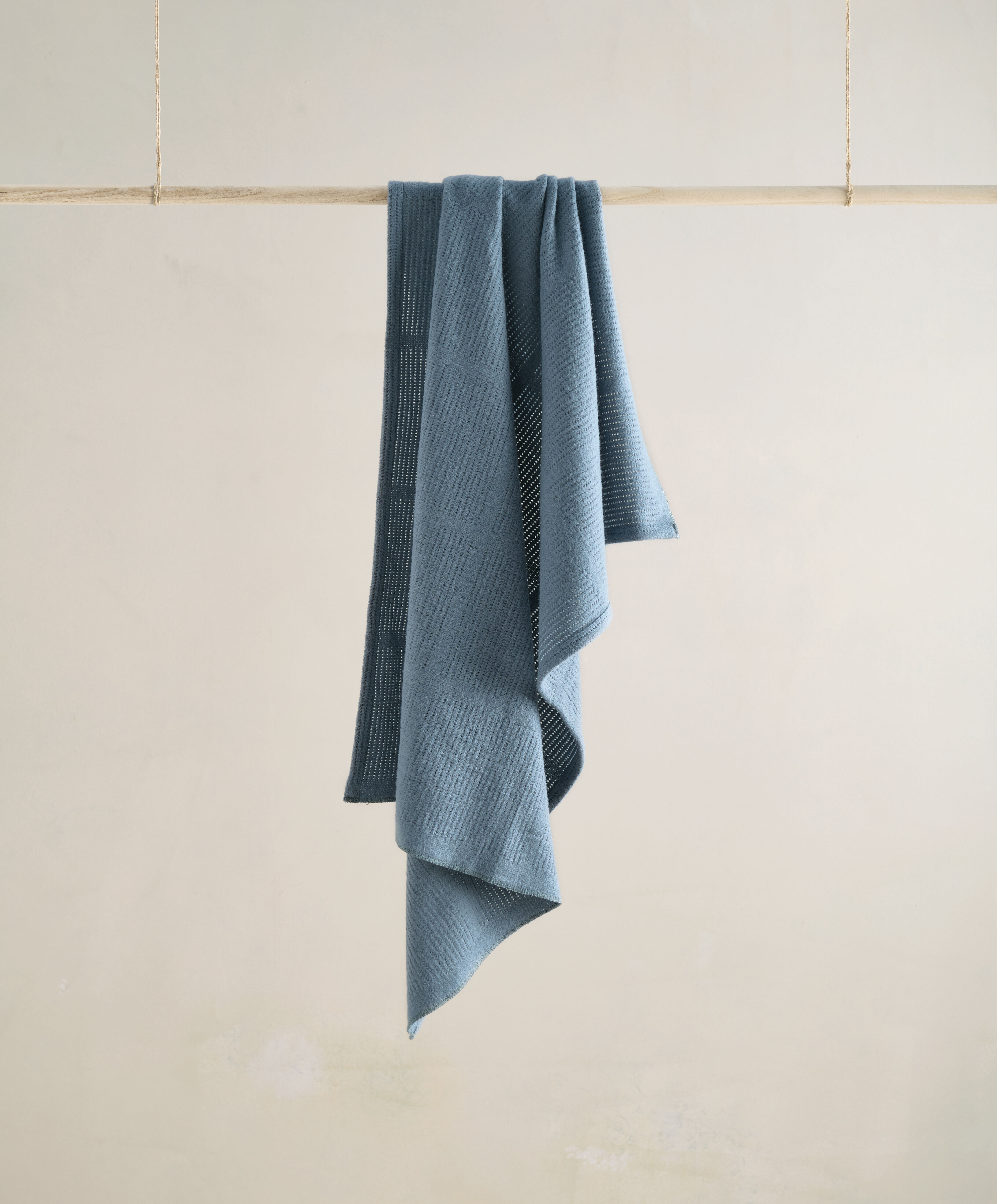 بطانية قطن منسوجة كبيرة - أزرق بترولي