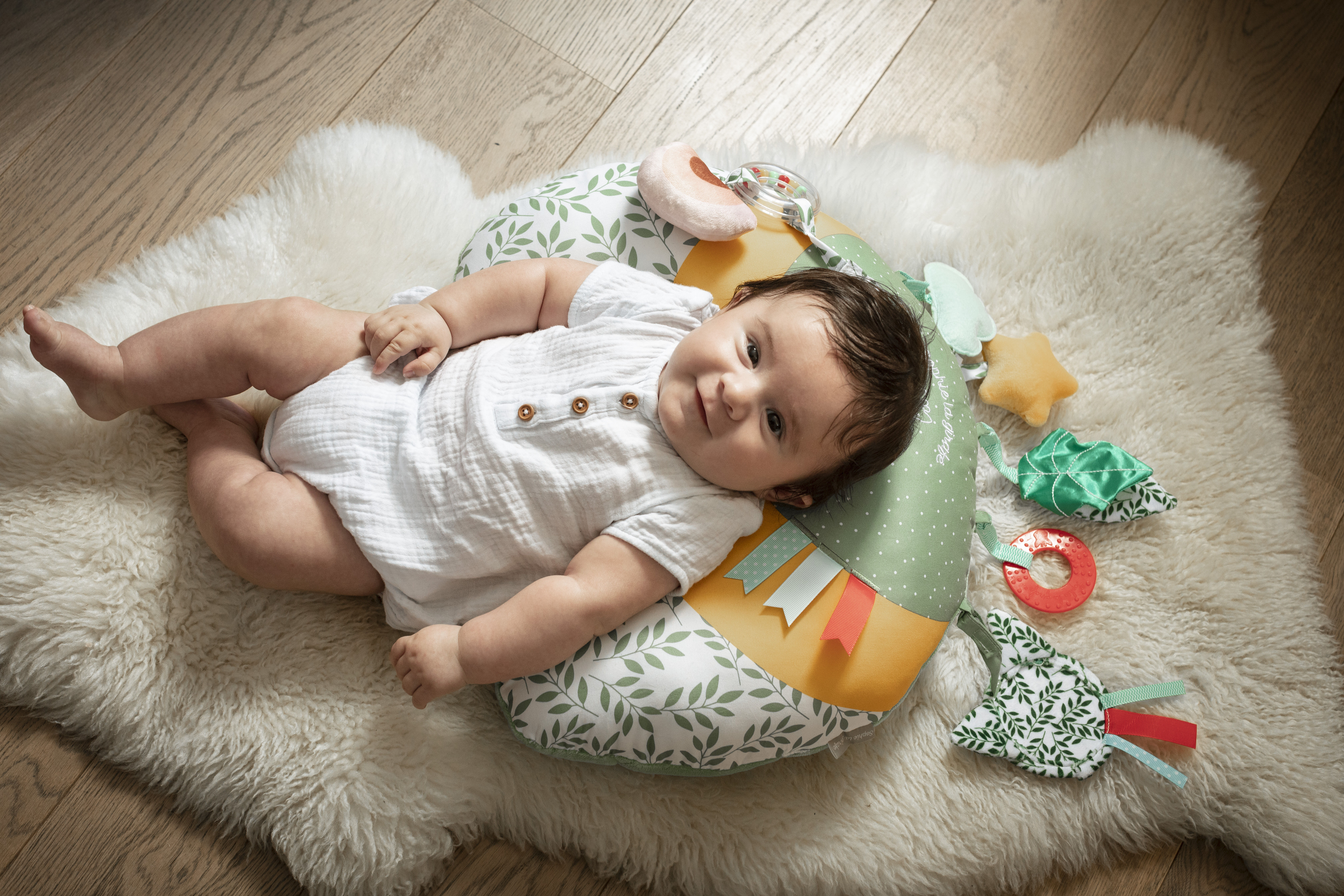 وسادة لعب تفاعلية من صوفي لا جيراف image number 7