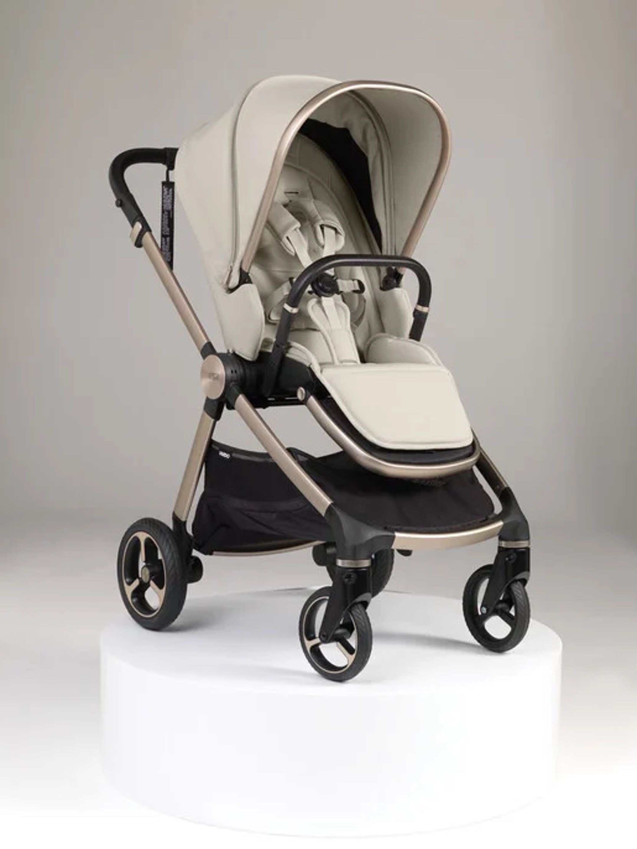 مجموعة عربة أطفال فاردو بيج ومقعد سيارة سايبكس، 6 قطع image number 2