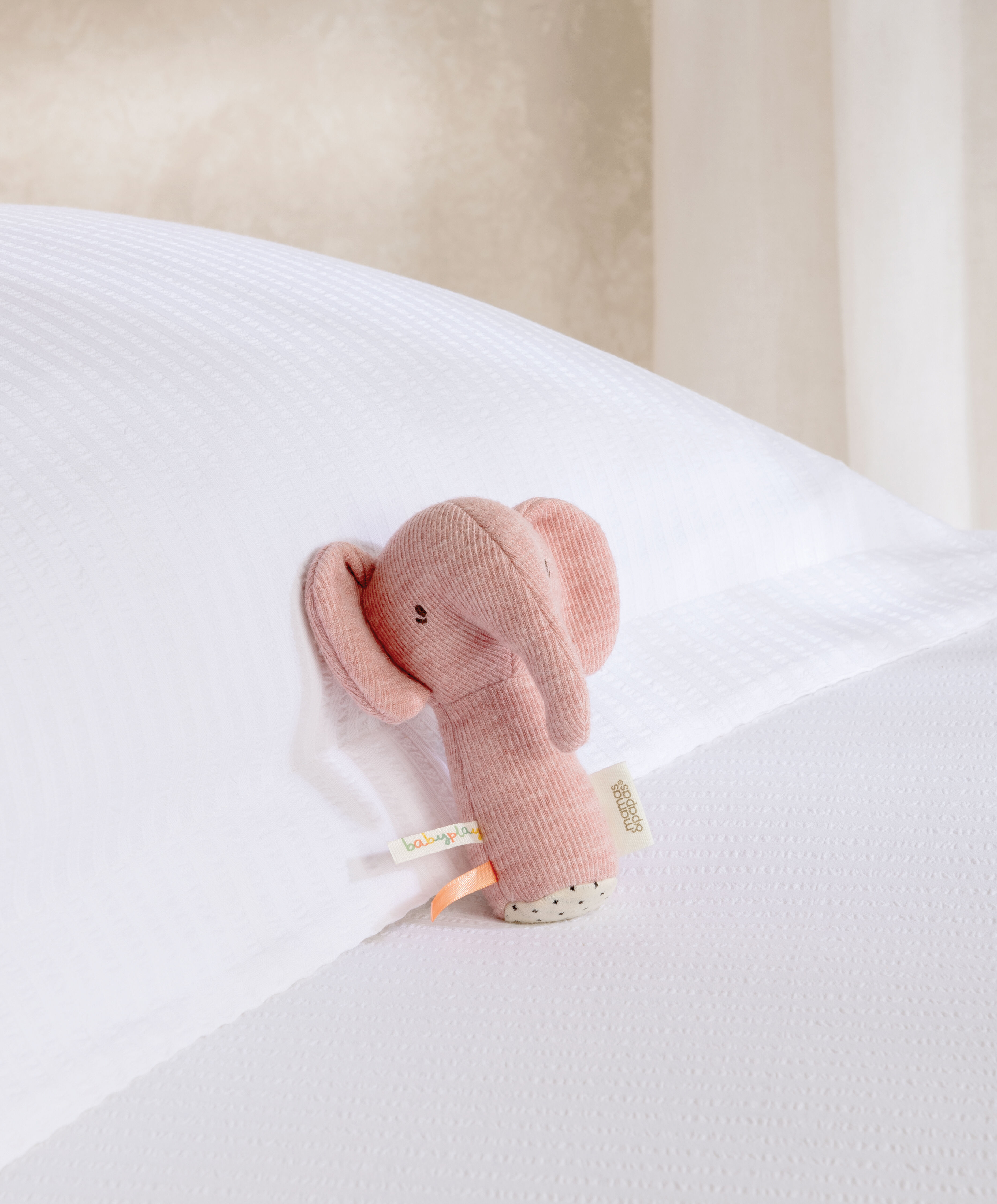 خشخيشة صغيرة بتصميم الفيل إيدي image number 1