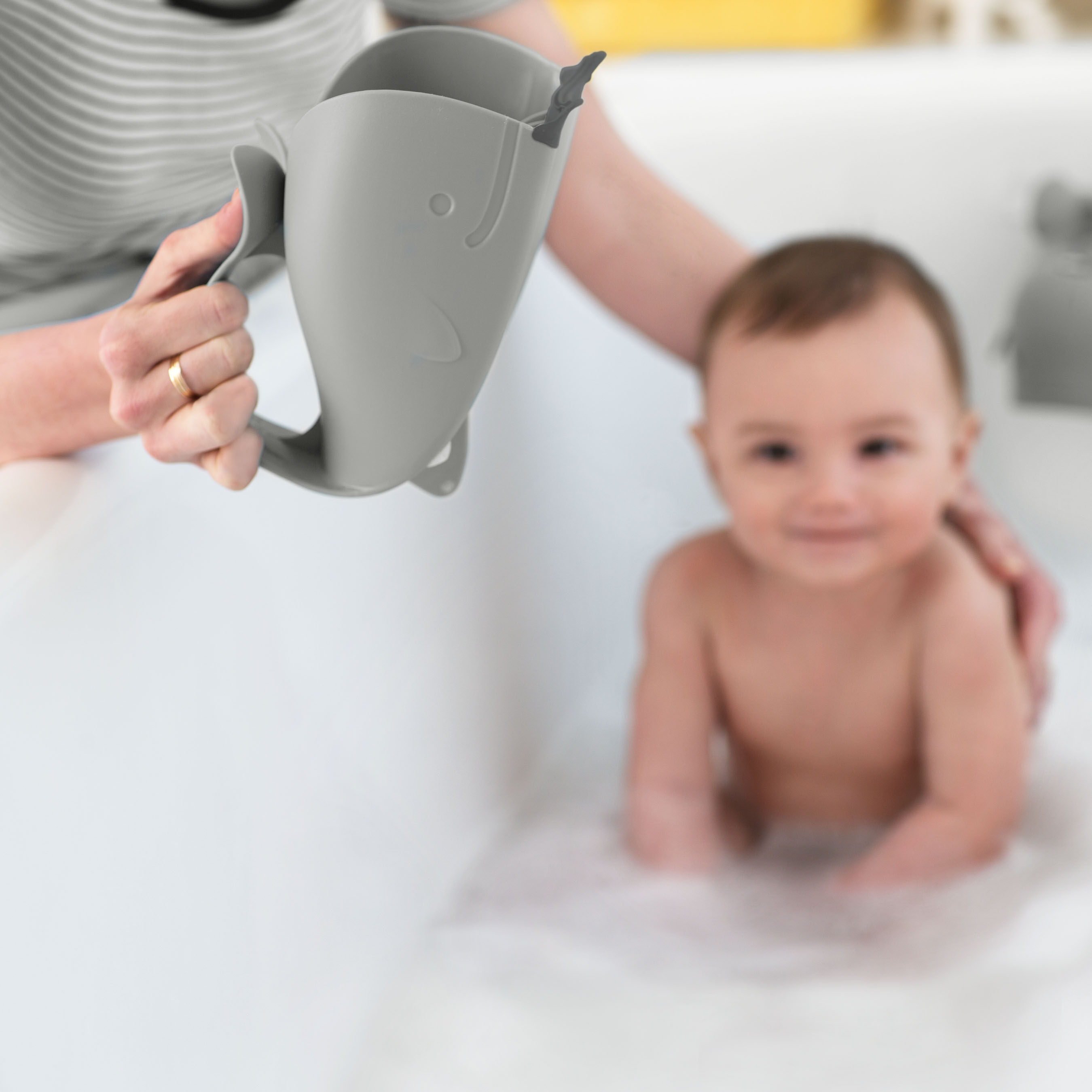 إبريق استحمام ووترفول موبي من سكيب هوب - رمادي image number 6