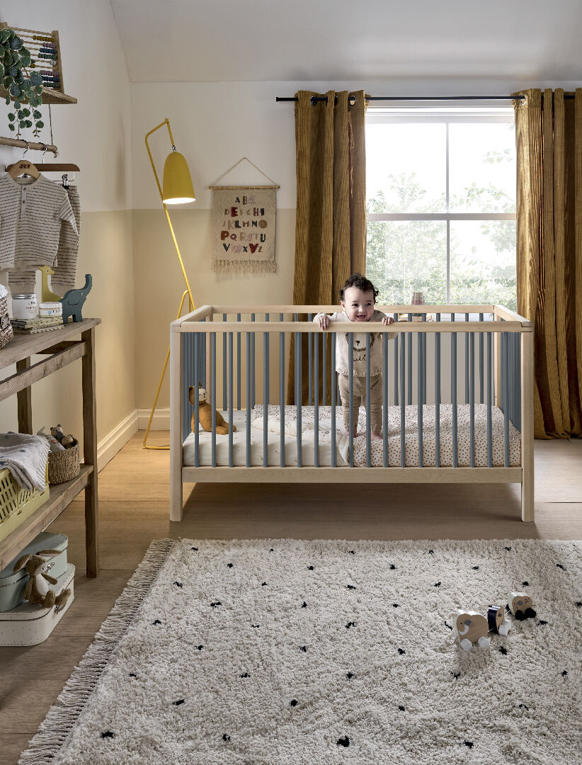 مهد سولو صغير - رمادي طبيعي image number 1