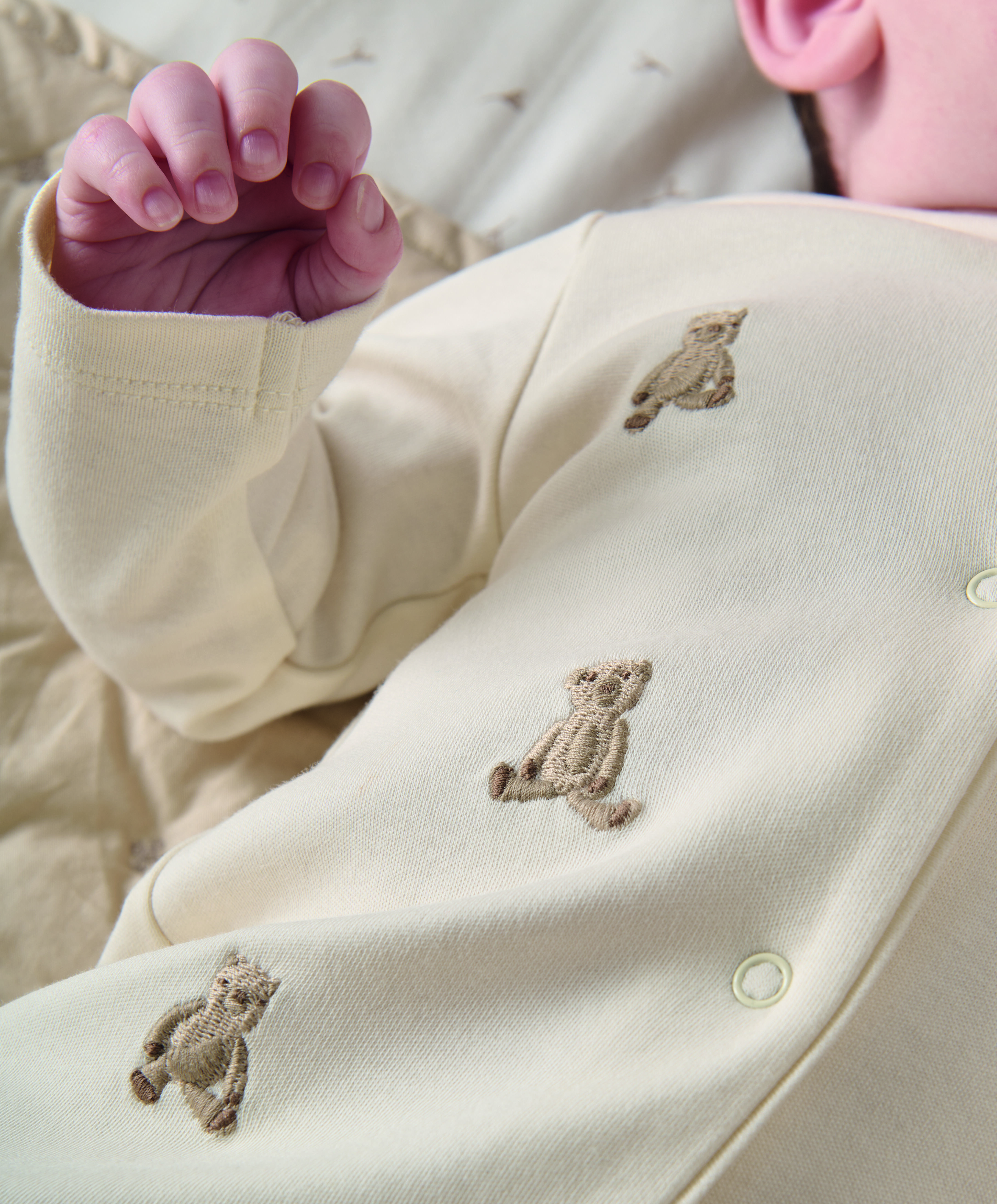 رومبر بتطريز دب image number 4