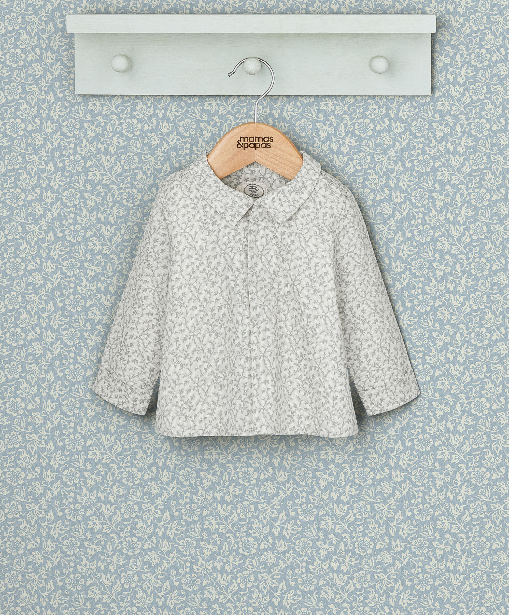 قميص بطبعة أوراق شجر بالكامل image number 1