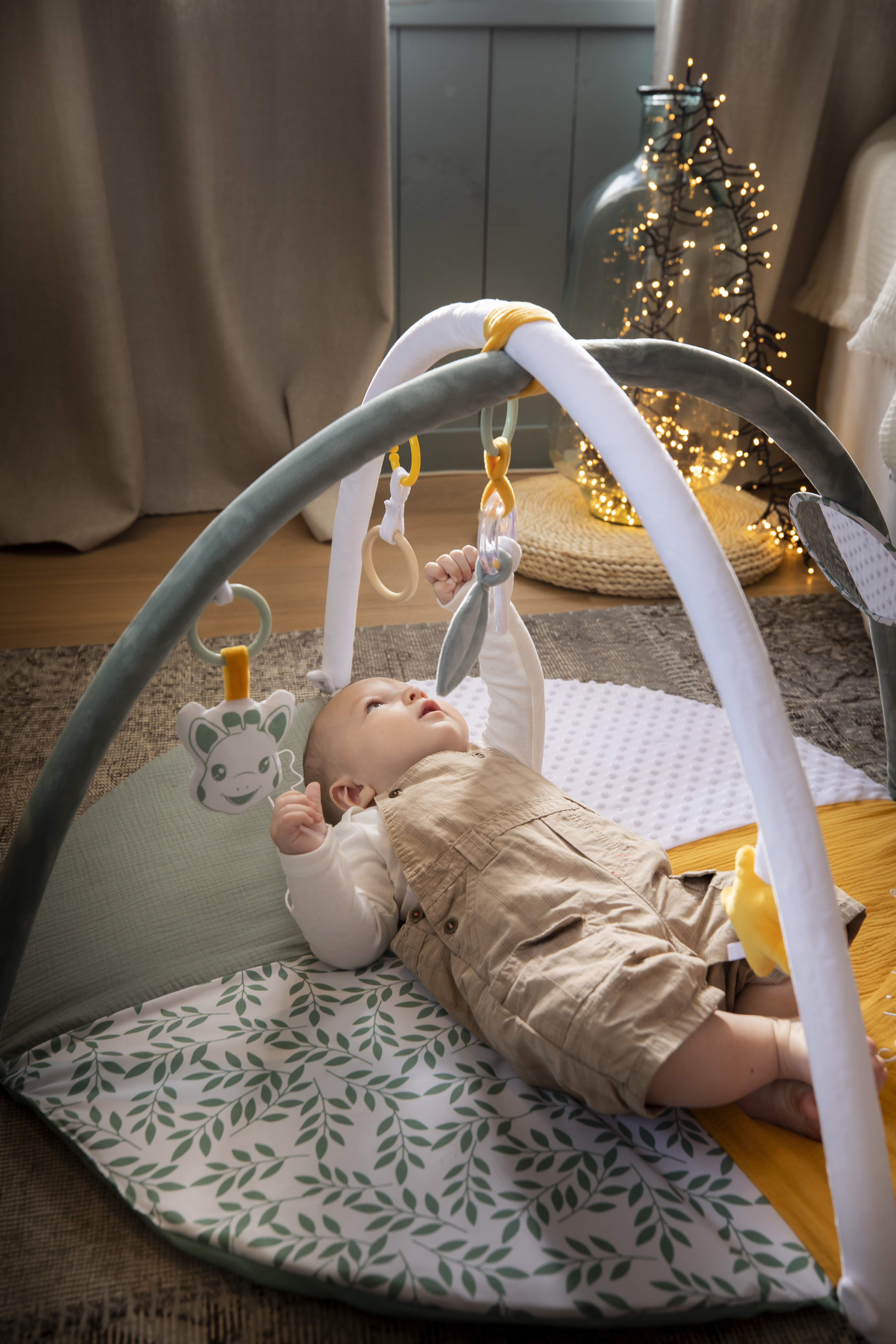 مفرش لعب إل ايتيه اون فوا بوجهين من صوفي لا جيراف image number 7