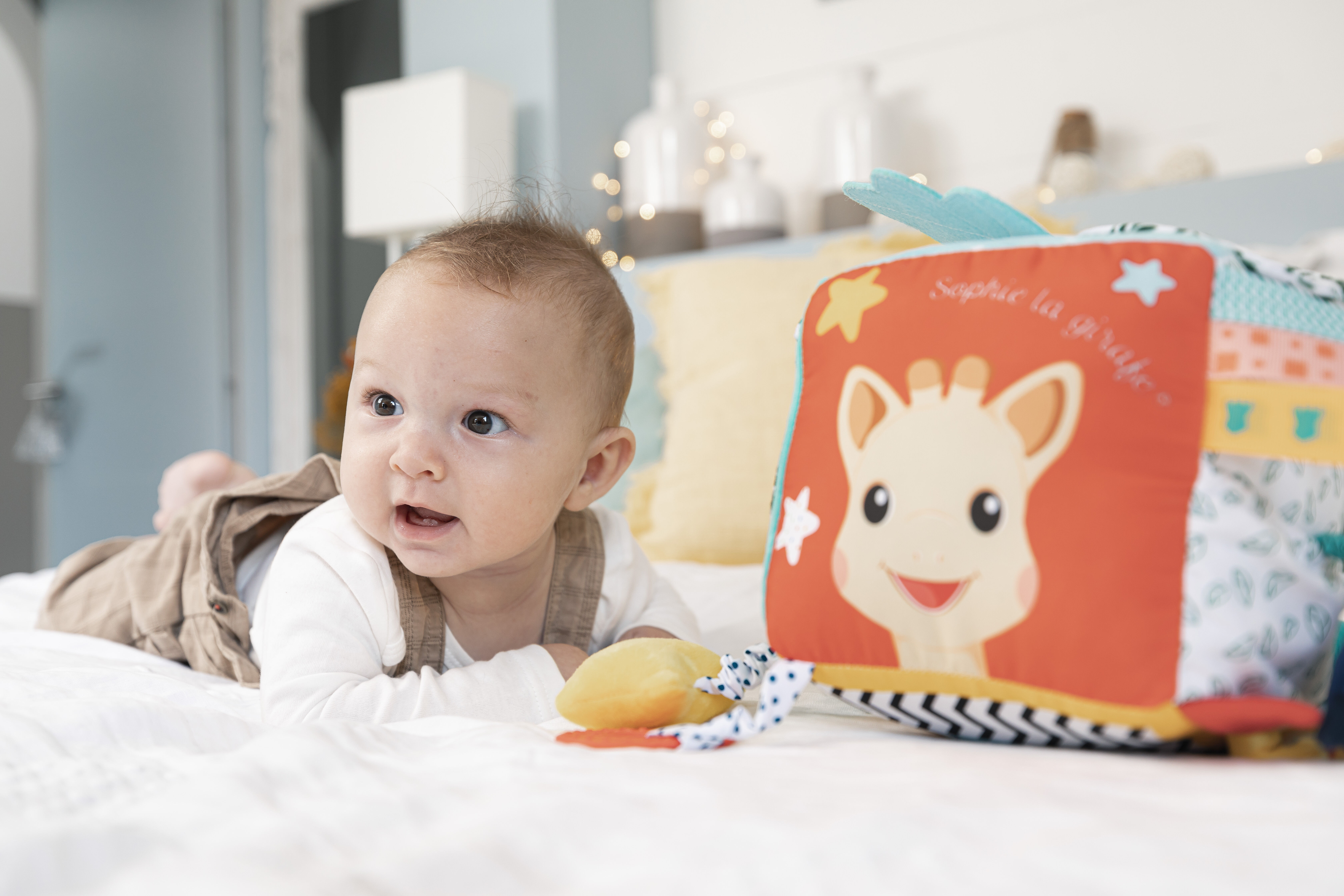 مكعب تحفيز الحواس فريش تاتش من صوفي لا جيراف image number 6