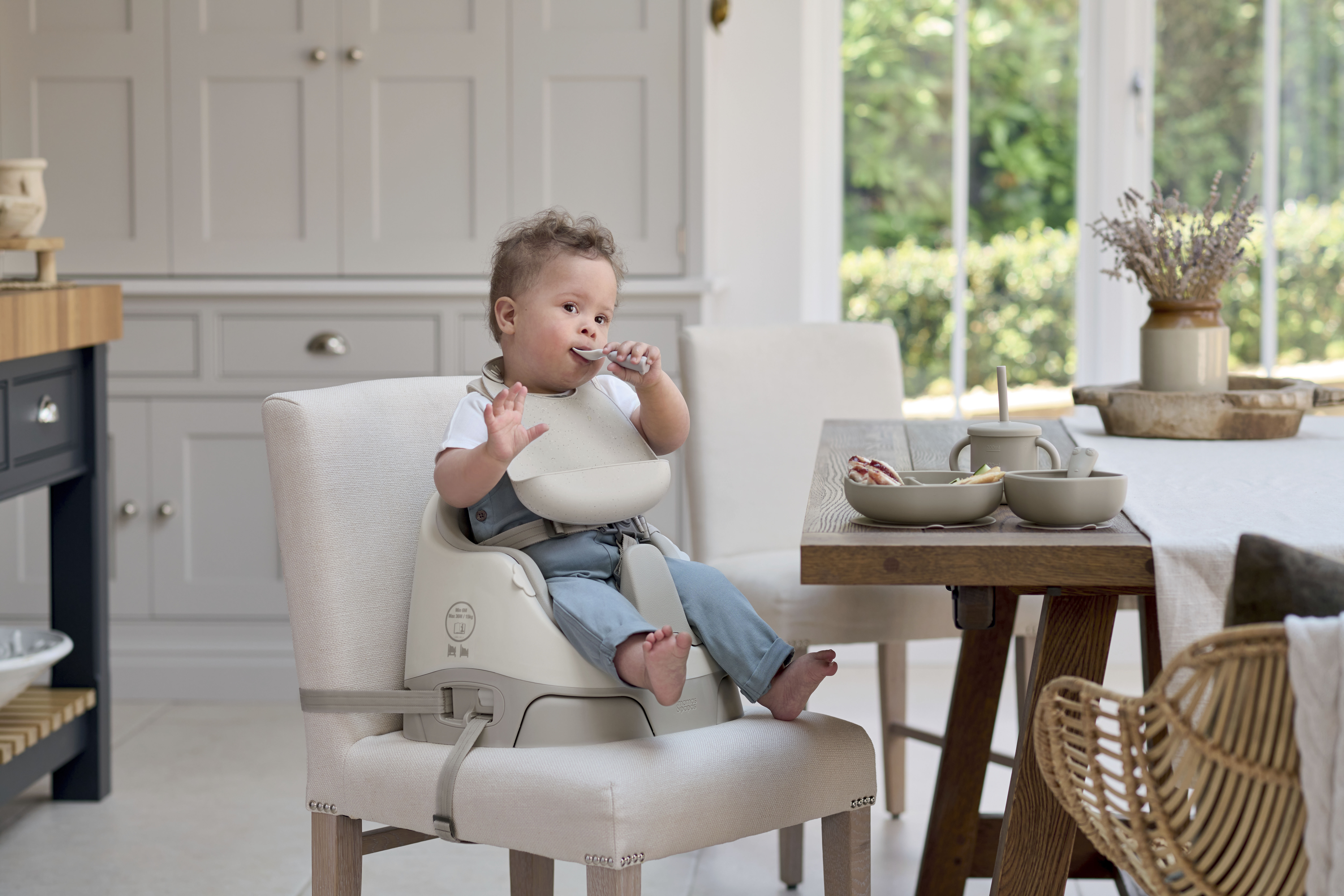 مجموعة أدوات الطعام الأولى من السيليكون &ndash; 4 قطع - ترافل image number 4