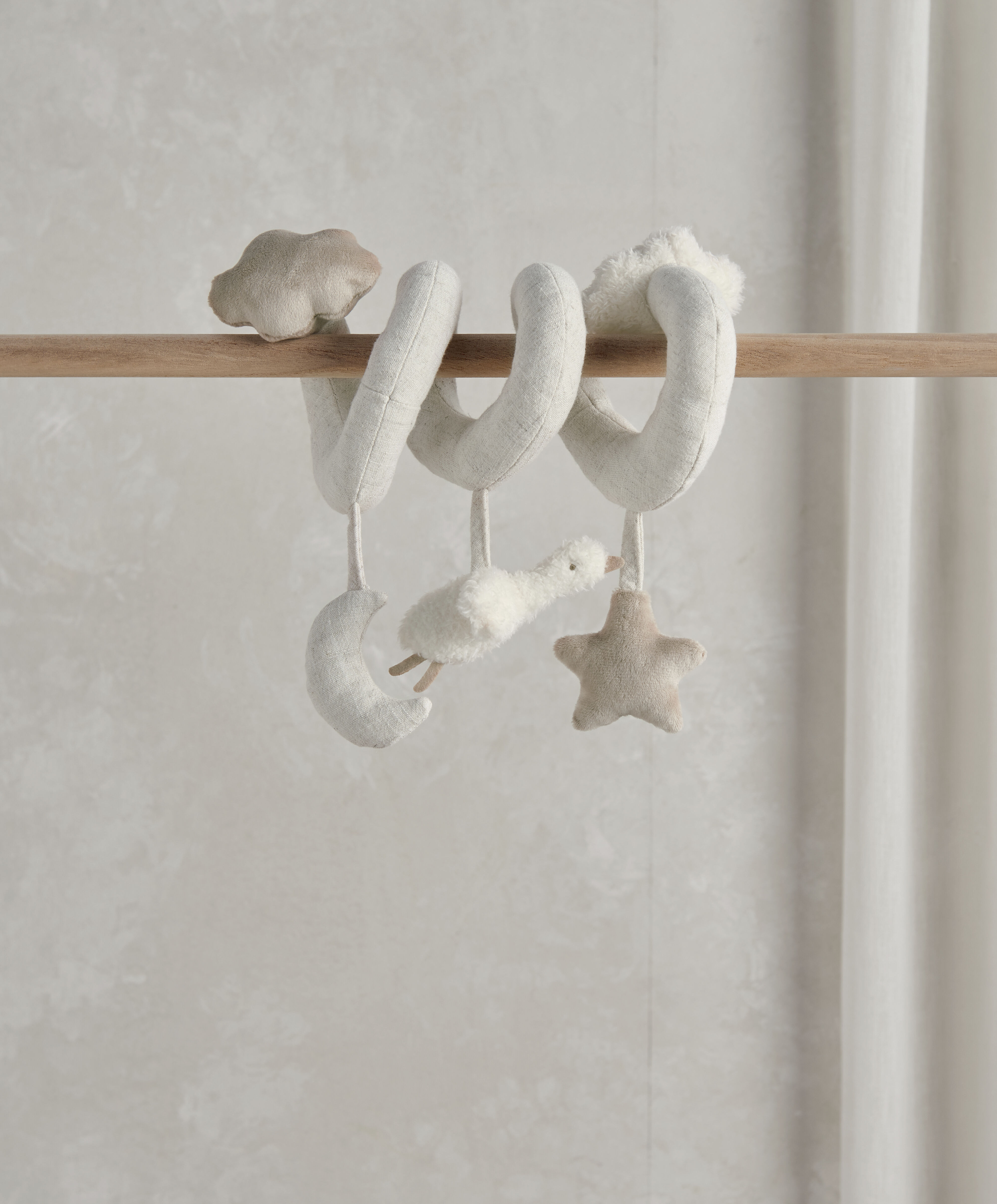 لعبة أنشطة بتصميم حلزوني - ويلكم تو ذا وورلد داكلينج image number 1