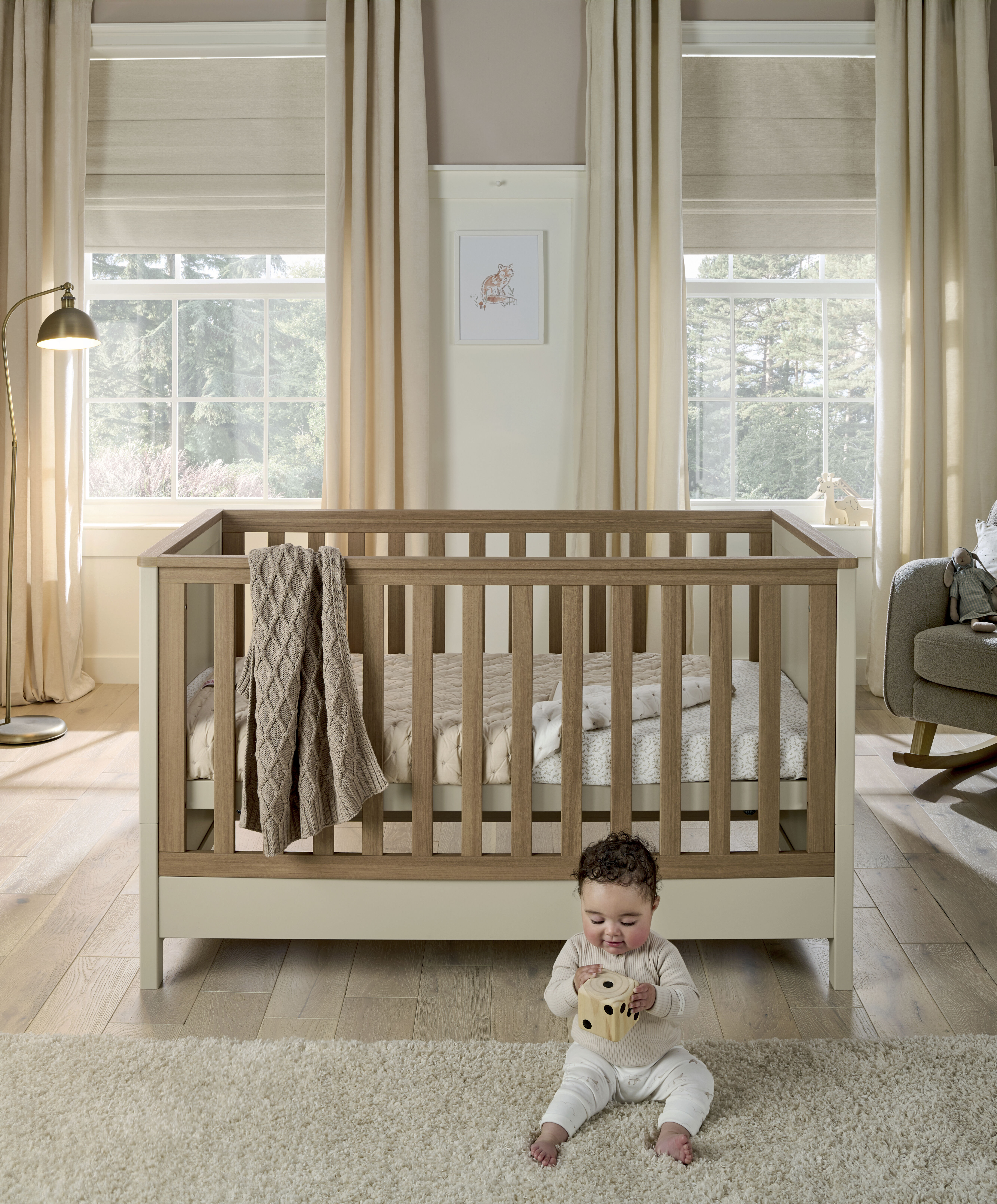 مجموعة مهد وخزانة أدراج مع خزانة ملابس هارويل كشمير - قطعتان image number 2