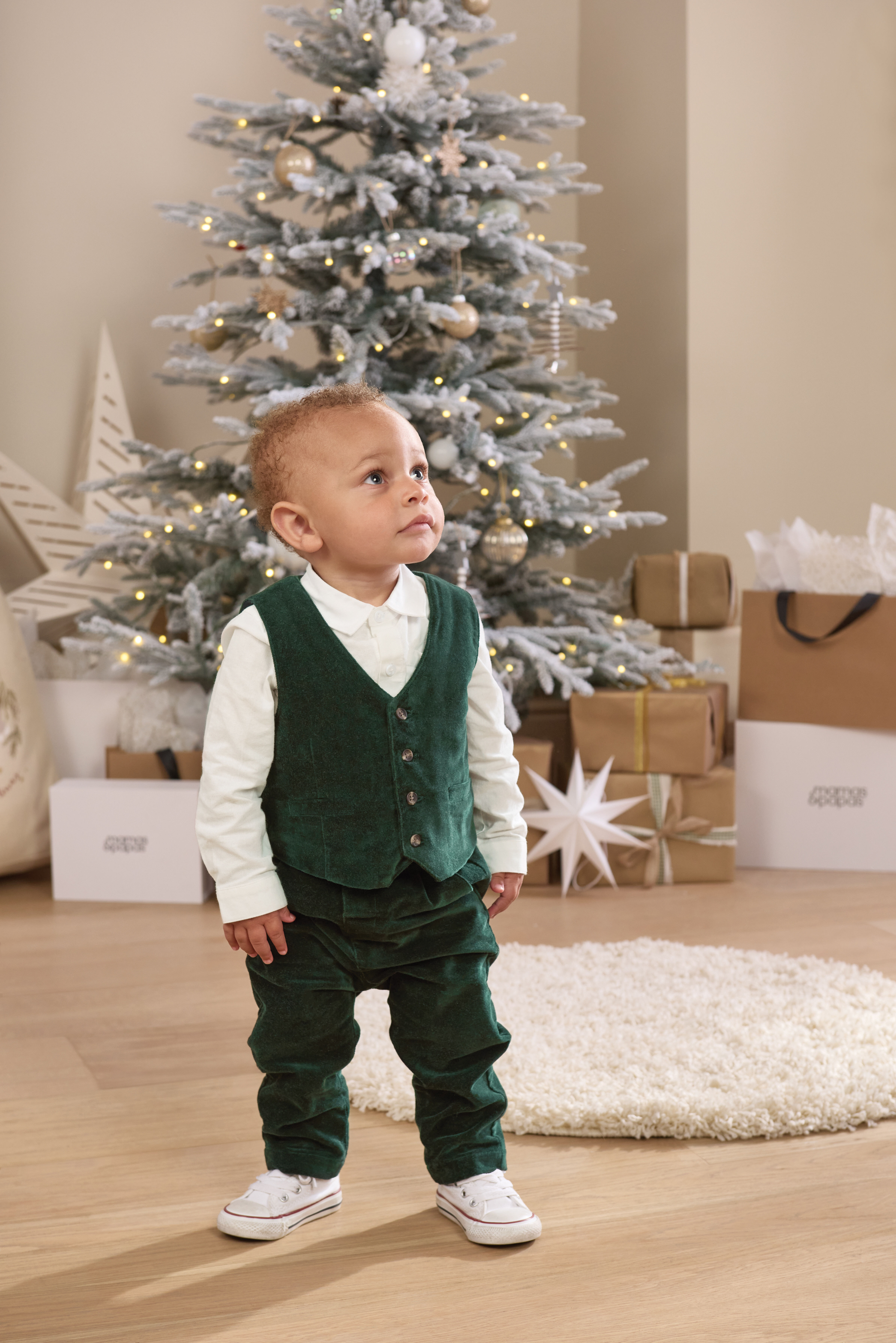 طقم بدلة مخمل بلون أخضر زمردي - 3 قطع image number 10