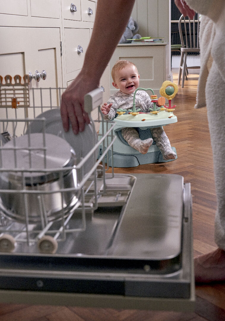 مقعد باغ داعم وأرضي 3 في 1 بصينية ألعاب - بلو بل image number 9