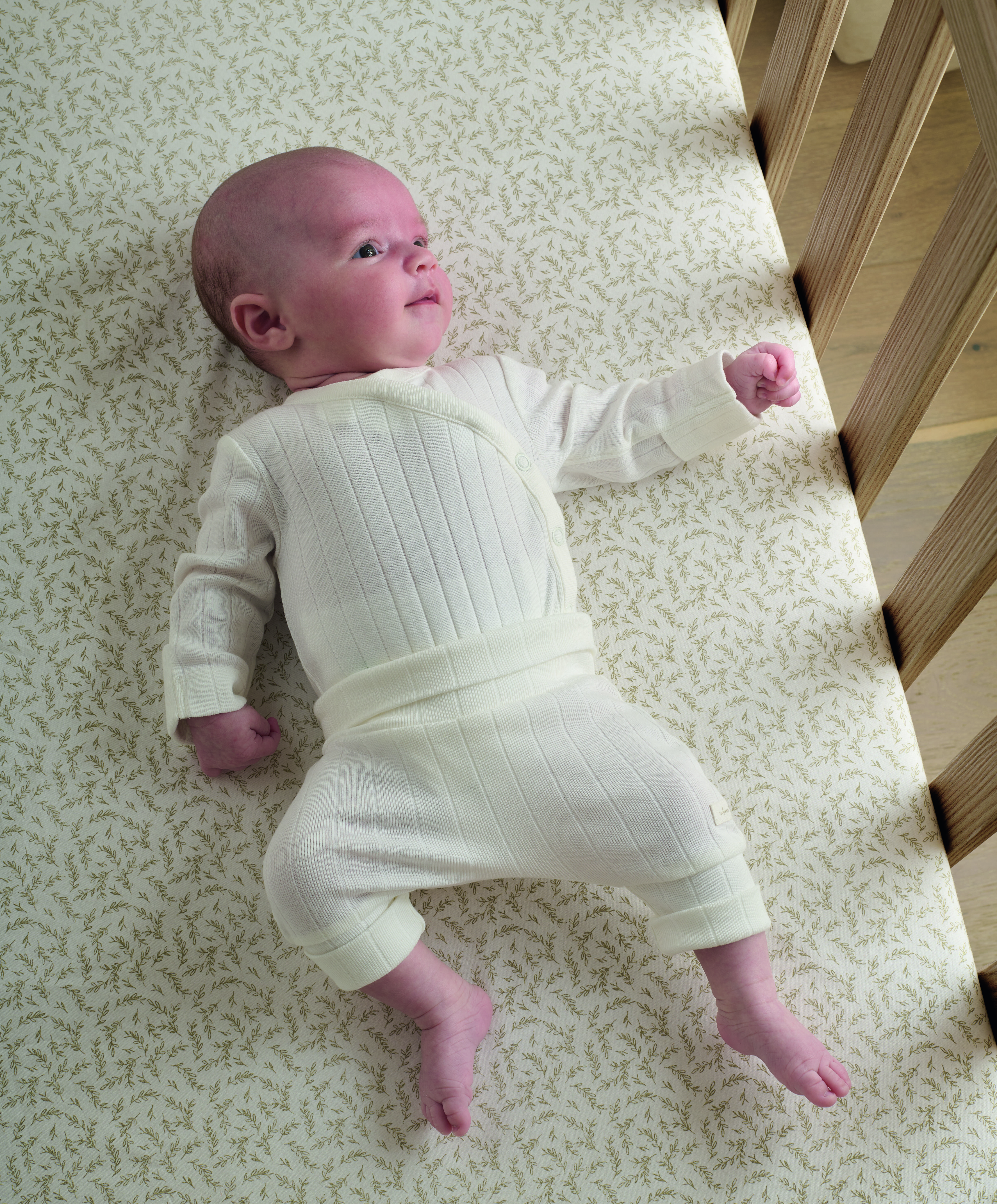 طقم ملابس حديثي الولادة - 4 قطع image number 6