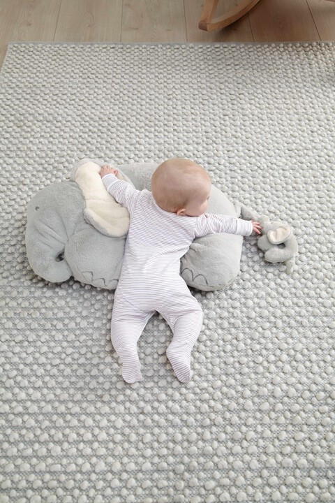 سجادة أنشطة الاستلقاء على البطن والخشخيشة - فيل وطفله image number 5